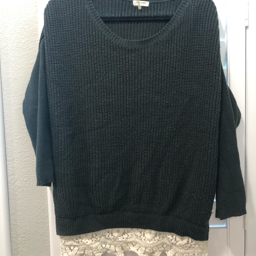 Bear dance green lace sweater